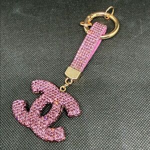 ✅ PRICE IS FIRM ✅ Fashion Lilac  Crystal Keychain